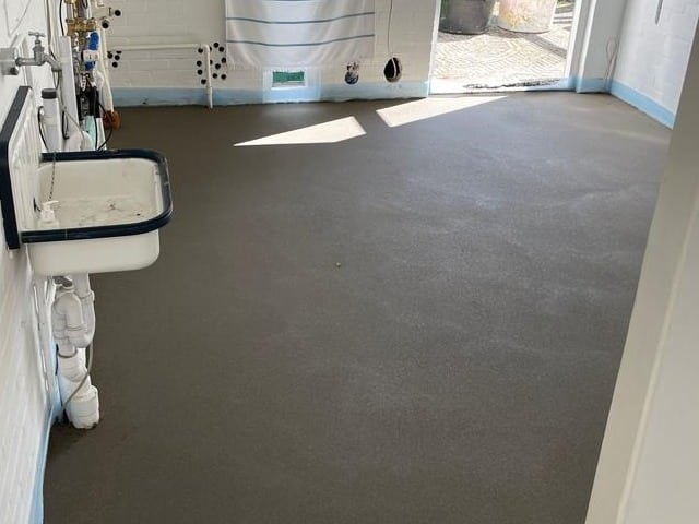 Cementdekvloer Loenen